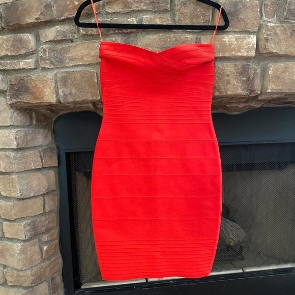 NWT Meilun red, bodycon style, strapless, rubber strip to keep dress in place.L - Picture 1 of 9